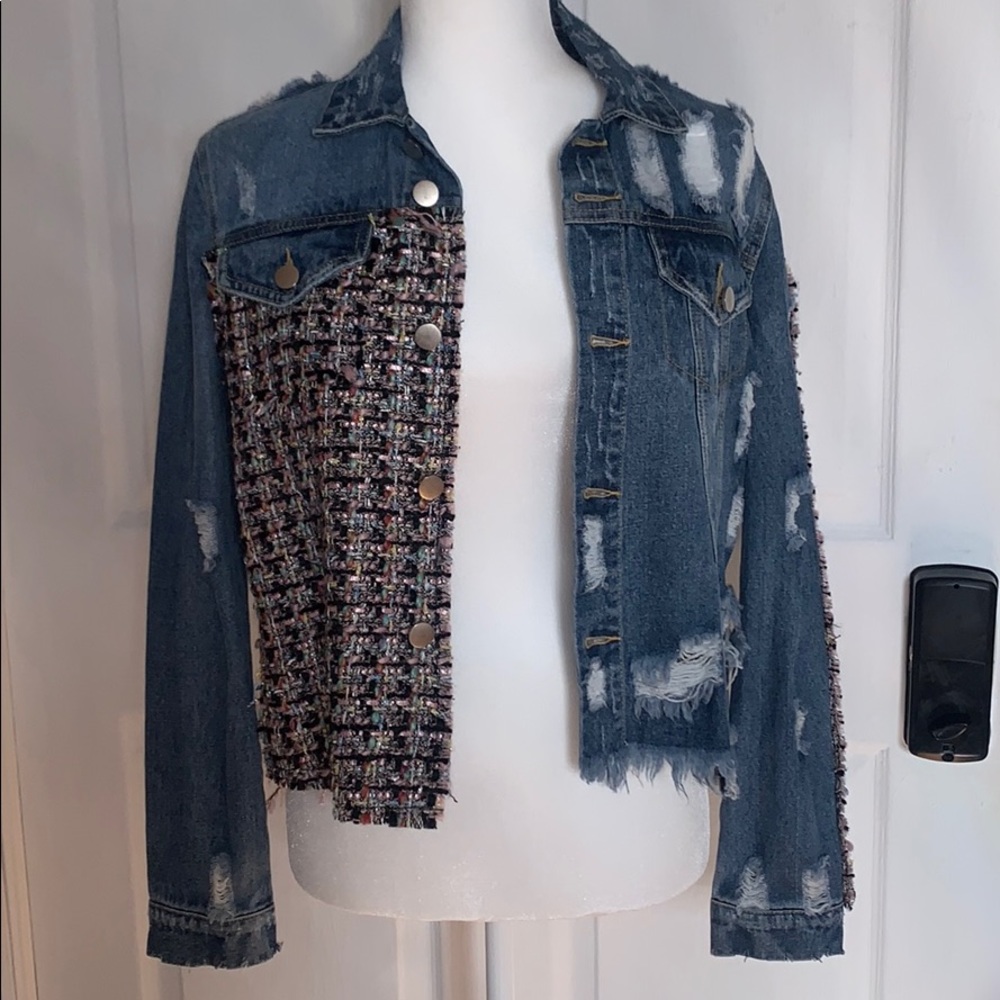 🆕Distressed Cropped Denim Jacket